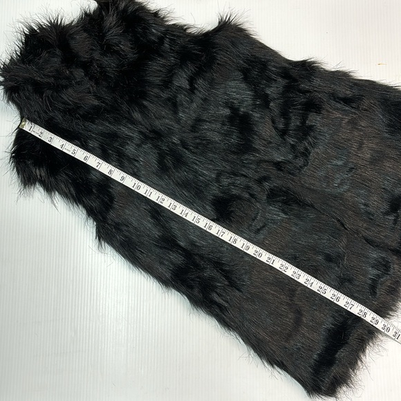 Unbranded Women Black Faux Fur Outer Shell Gilet - Picture 10 of 10
